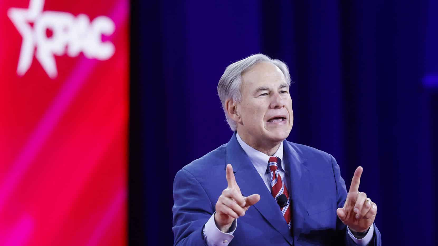 Greg Abbott still leads Beto O’Rourke for Texas governor, poll shows